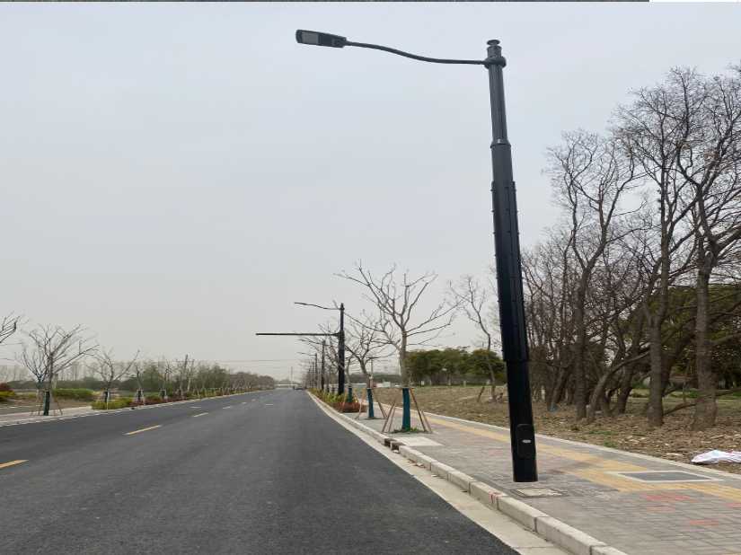 水磨沟区上海综合杆 太阳能路灯工程